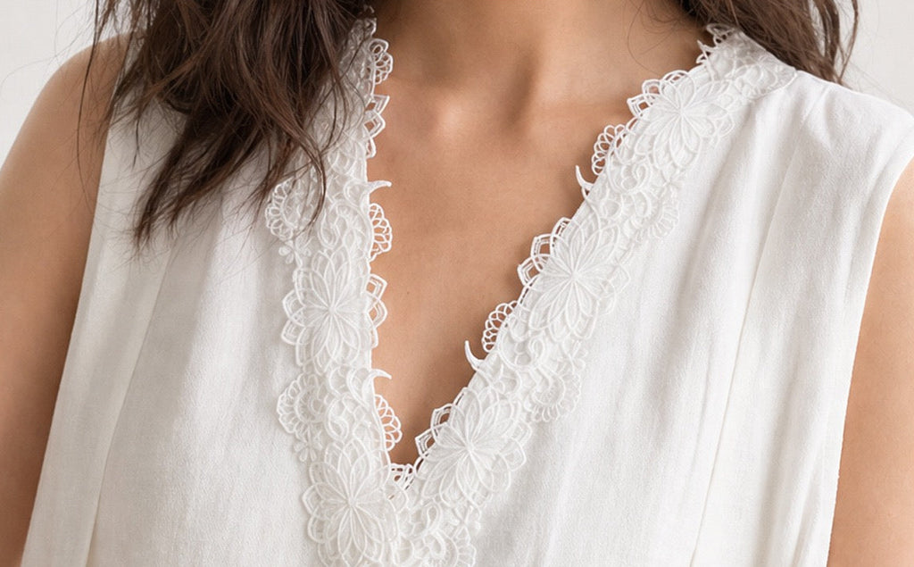 Wind | Lace-Trimmed Linen Midi Dress