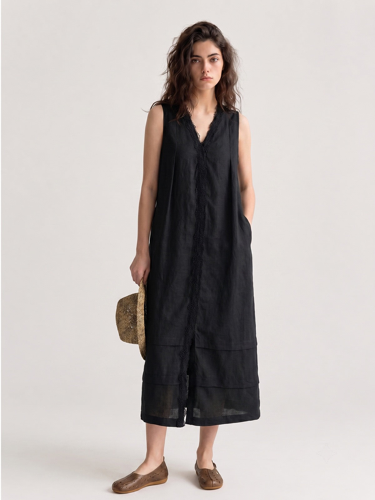Wind | Lace-Trimmed Linen Midi Dress