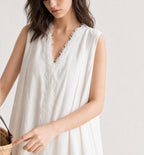 Wind | Lace-Trimmed Linen Midi Dress
