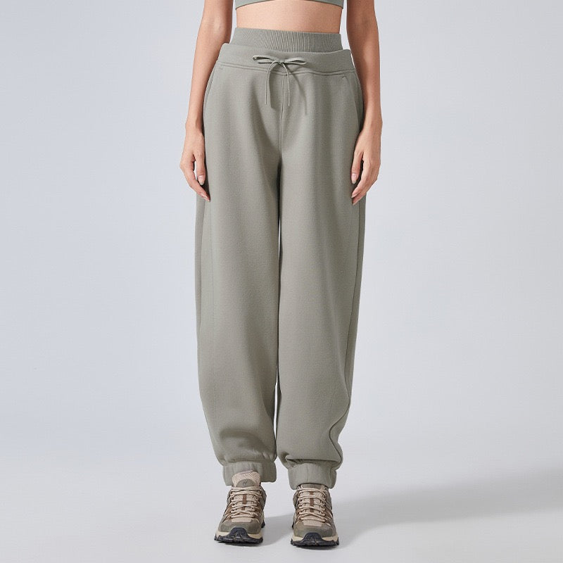 Relaxed Fit Lounge active pants | Vanta Relaxed